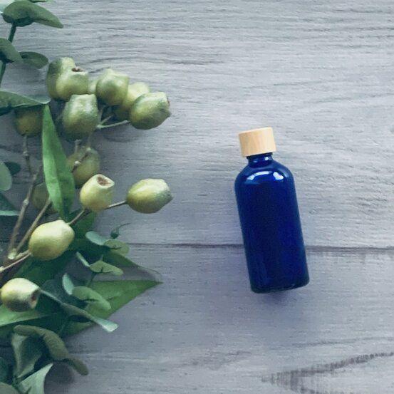 20ml Cobalt Blue Glass Bottle with Bamboo Lid and Dripolator - centaur packaging