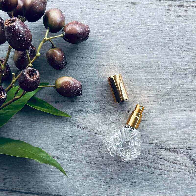 10ml Dahlia Glass Bottle with Gold Perfume Mister - Centaur Packaging