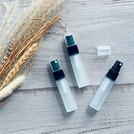 10ml Frosted Glass Bottle with Black Mister - centaur packaging