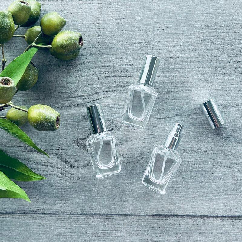 10ml Oslo Glass bottle with Silver Mister - centaur packaging