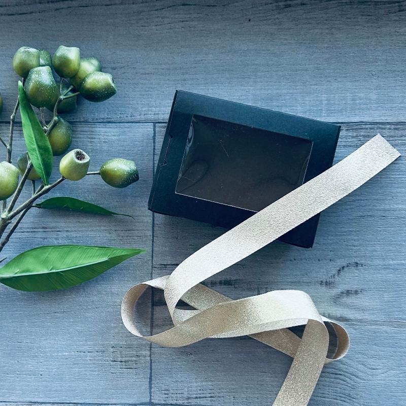 25mm herringbone shimmer ribbon champagne & gold 20mt with black gift box