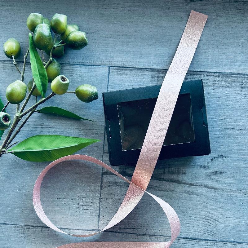 25mm sparkle herringbone woven edge ribbon pink 20mt withblack gift box