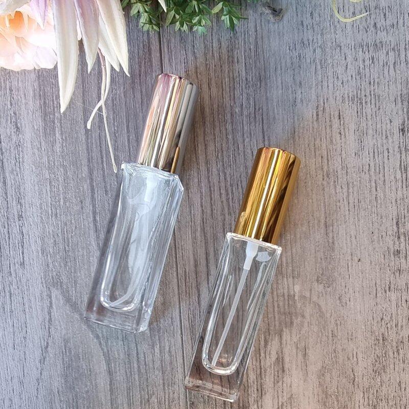 30ml Tall Glass Bottle with Gold Perfume Mister - centaur packaging