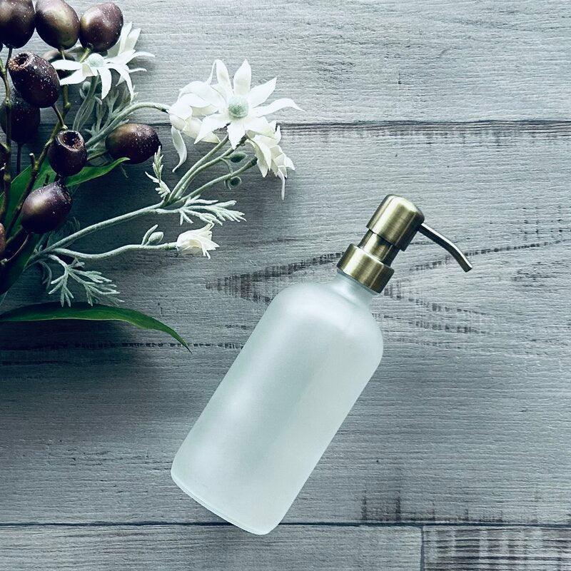 500ml frosted glass bottle with antique gold pump