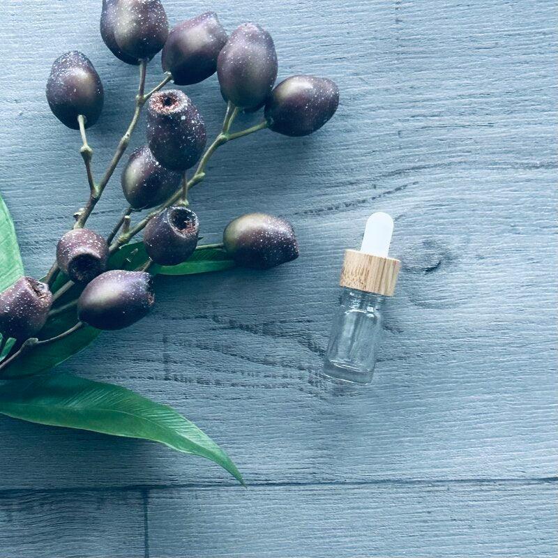 5ml Clear Glass Bottle with White Bamboo Dropper - centaur packaging