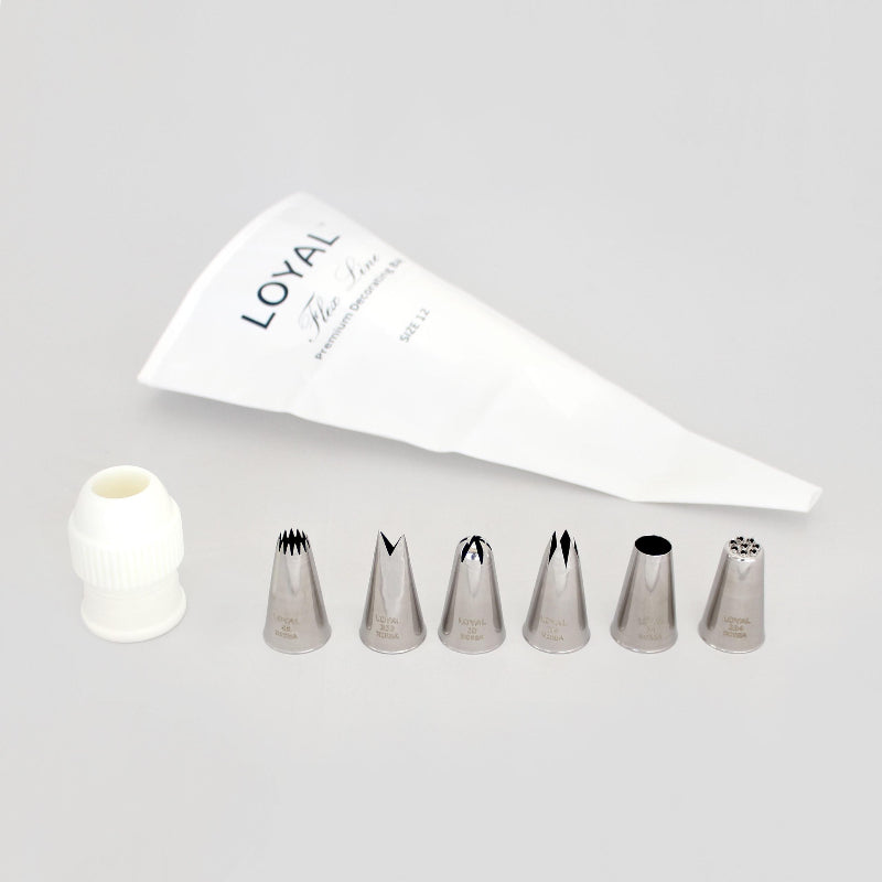 loyal cupcake decorating kit 8 pieces piping tips & piping bag with coupler