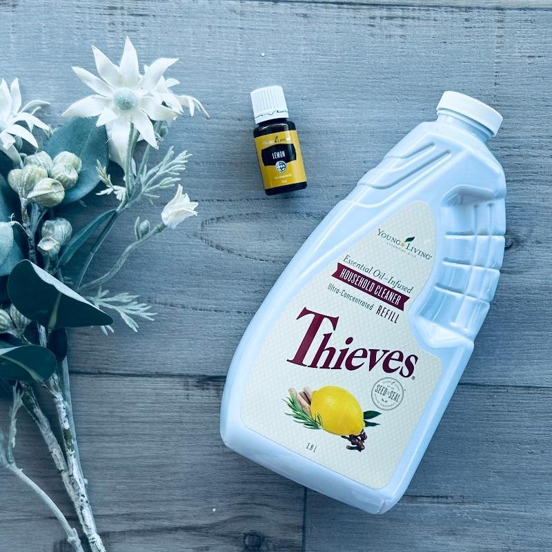Thieves Cleaner & Lemon Essential Oil Bundle