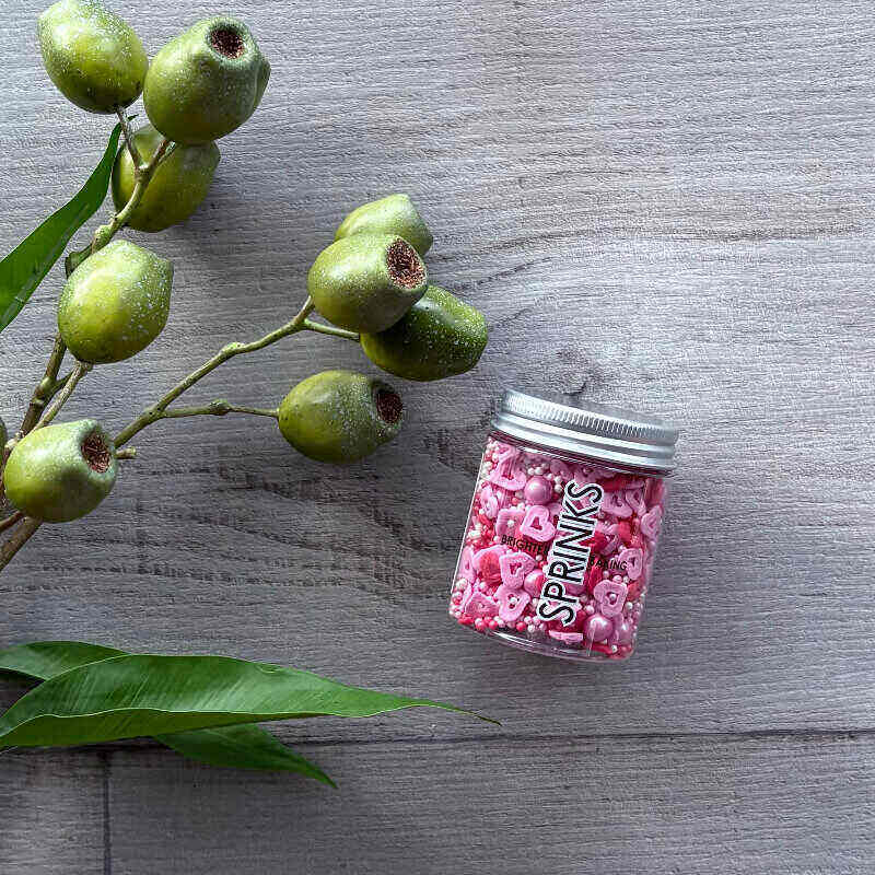 sprinkles cupids cuddle by sprinks 65g jar pink red and white- centaur packaging