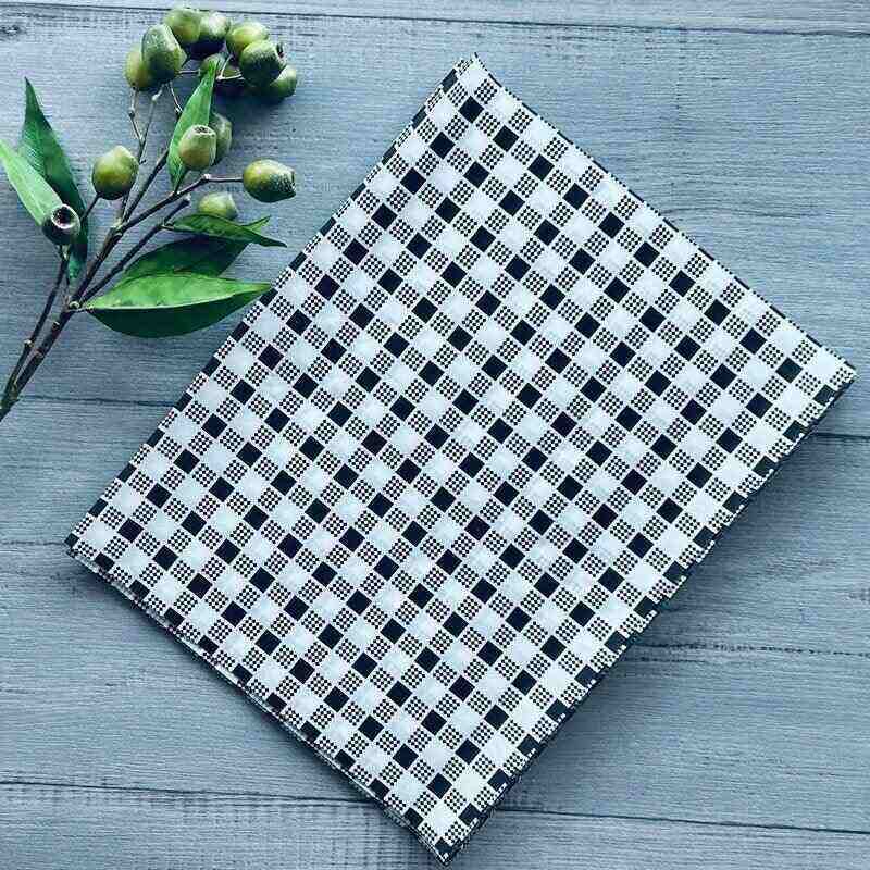 Gingham Chequered Printed Greaseproof Paper 1-2 sheet - Black -200sheets - centaur packaging