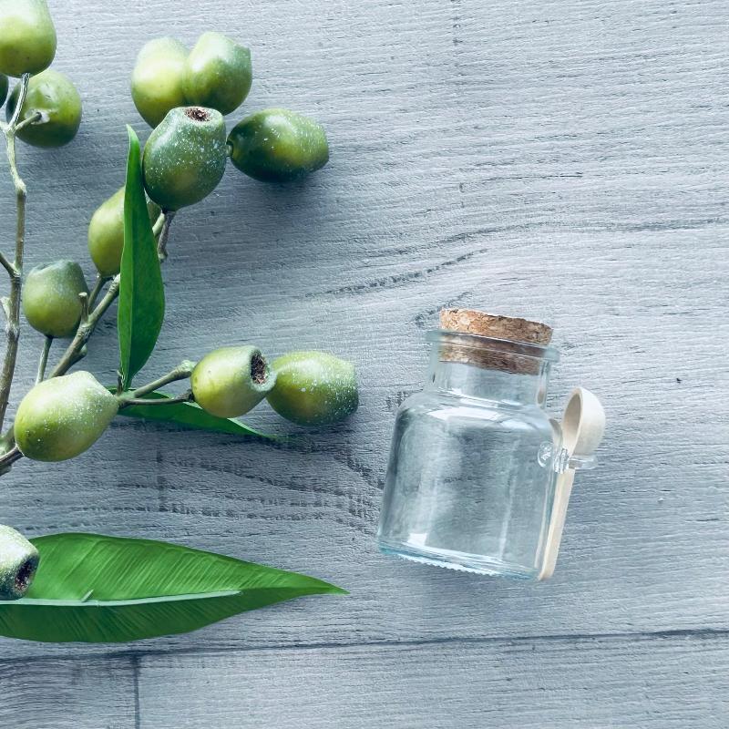 100ml glass bath salt jar with cork lid and spoon attached