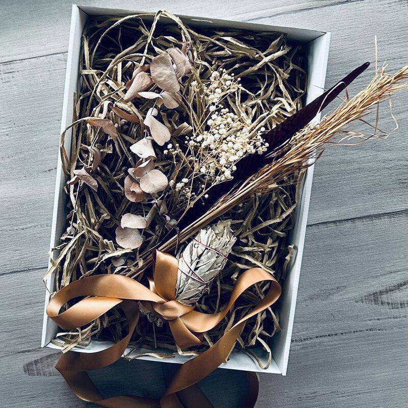 Hamper Gift Box Medium White - Box Only No Lid - centaur packaging