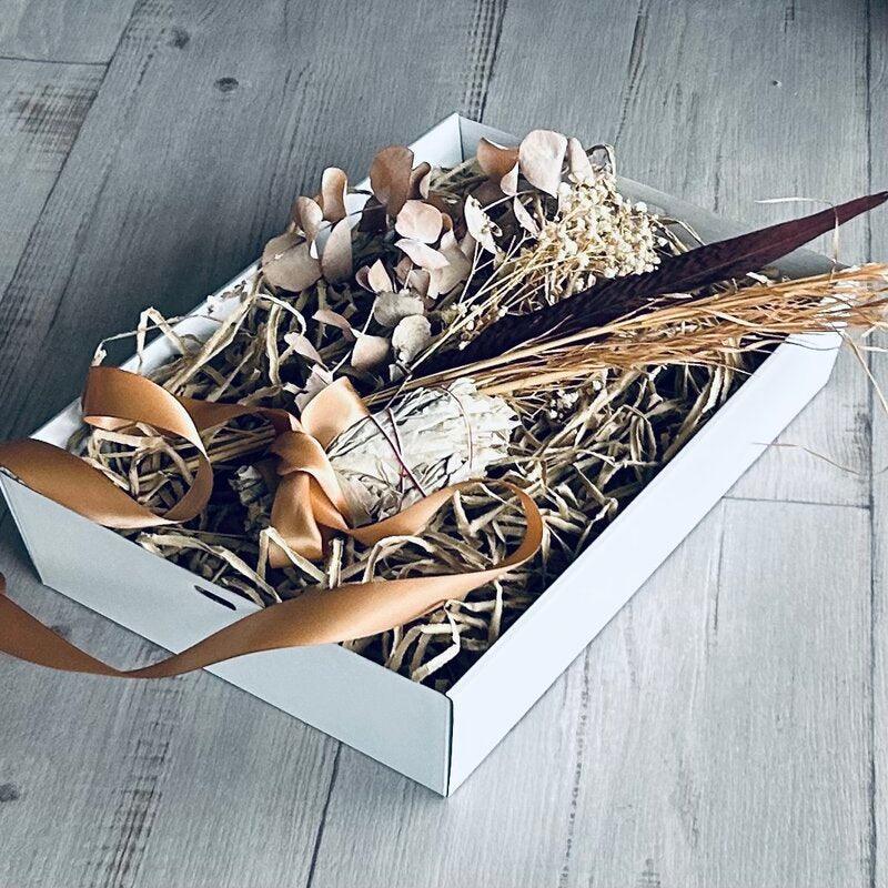 Hamper Gift Box Medium White - Box Only No Lid - centaur packaging