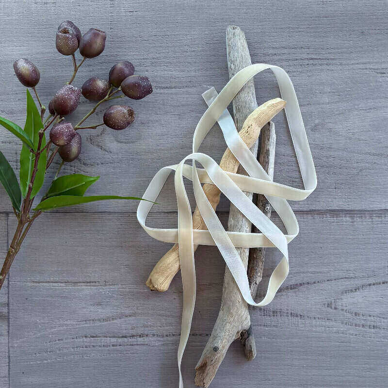 Premium Plush Velvet Ribbon Ivory 15mm x 20mt