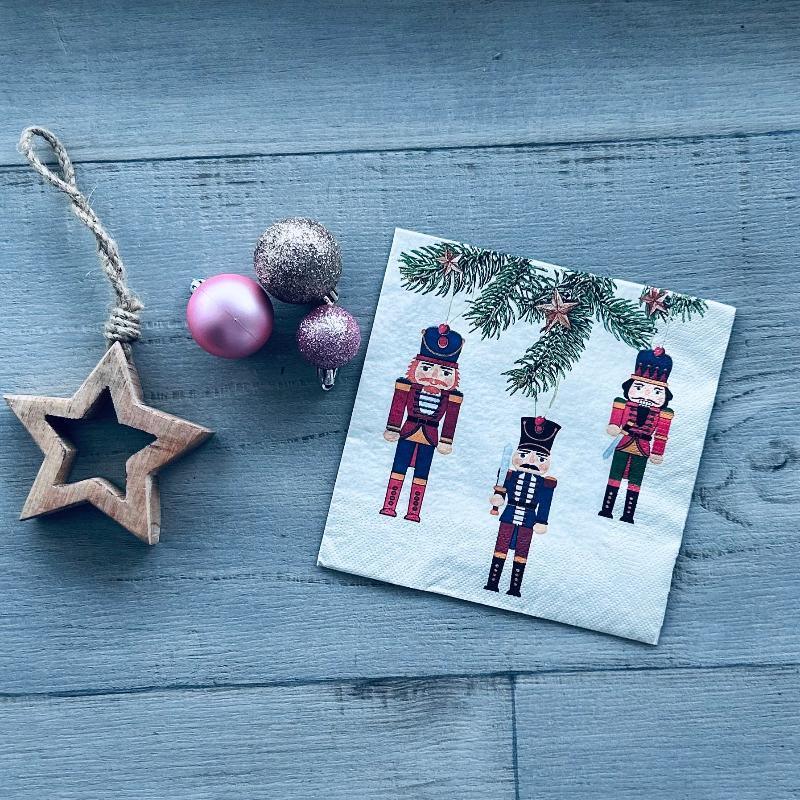 paper lunch napkins nutcracker design