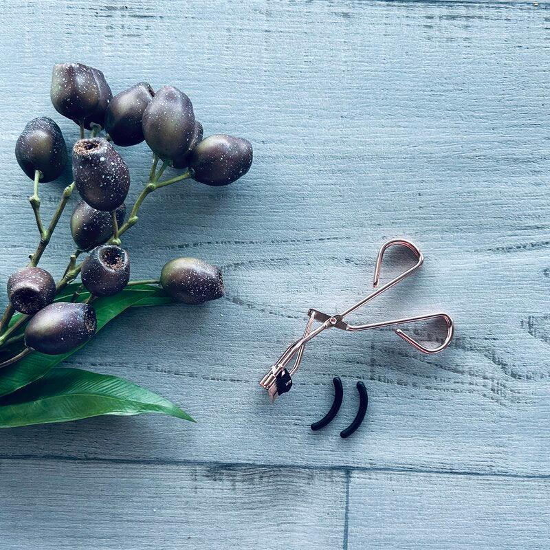 Rose Gold Eyelash Curler with Comb - centaur packaging