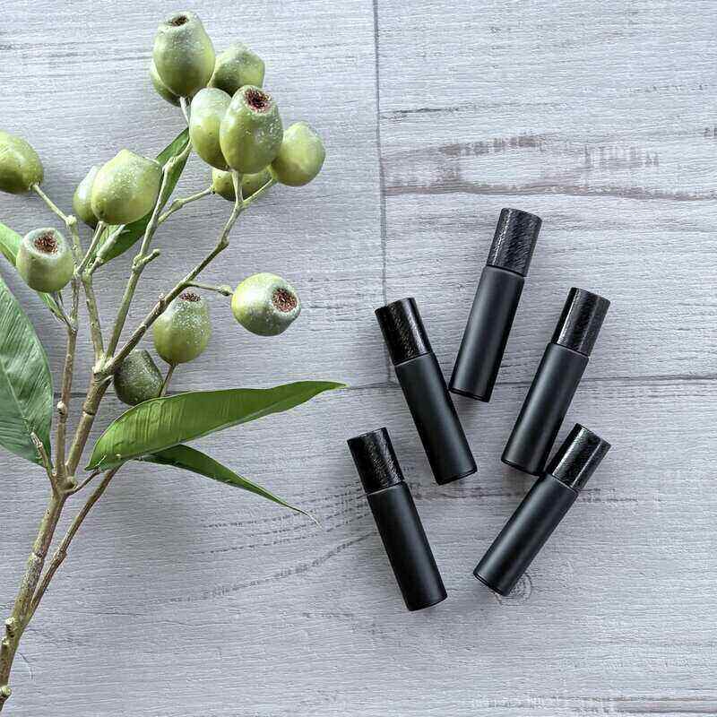 10ml Black Roller Bottle with Brushed Black Lid - 5 Pack lids on