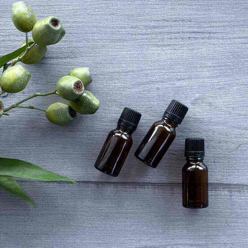 15ml amber glass bottle with black tamper evident lid with dripolator x3