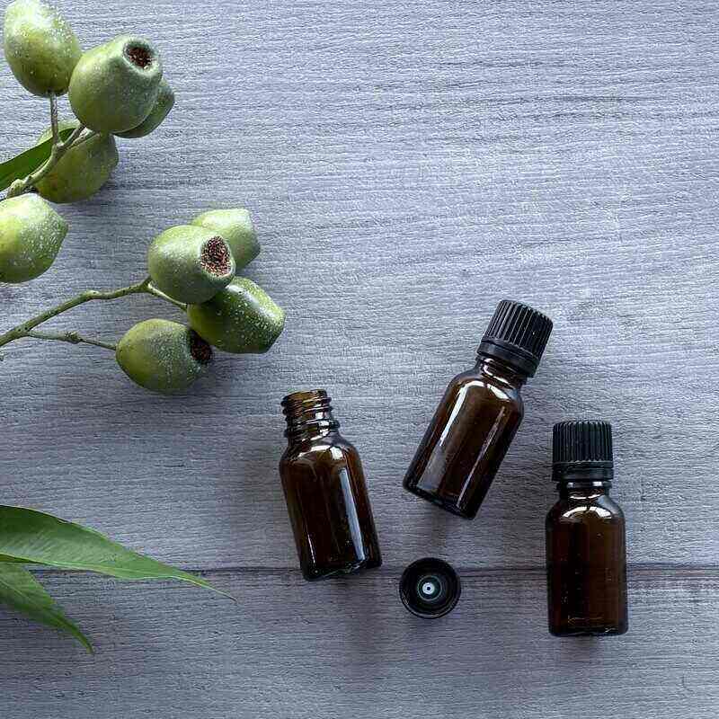 15ml amber glass bottle with black tamper evident lid with dripolator x3
