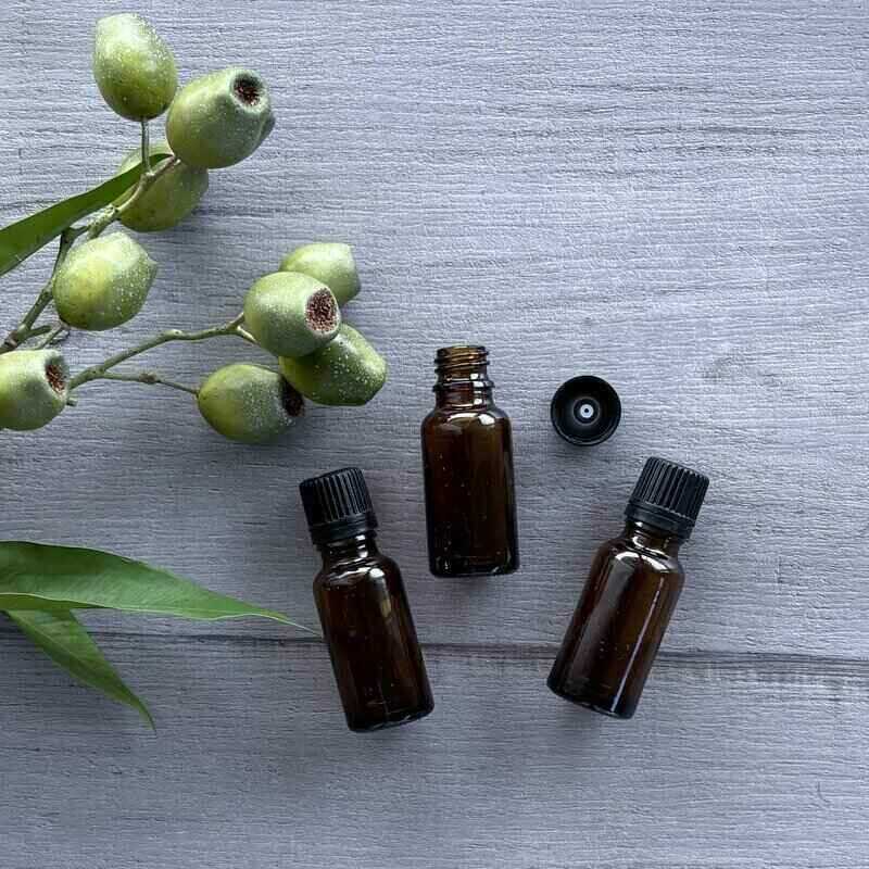 20ml amber glass bottle with black tamper evident lid with dripolator x3