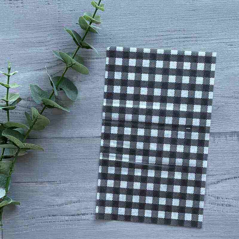 BLACK & WHITE GINGHAM CHECK GREASEPROOF PAPER 190MM X 310MM 200PK