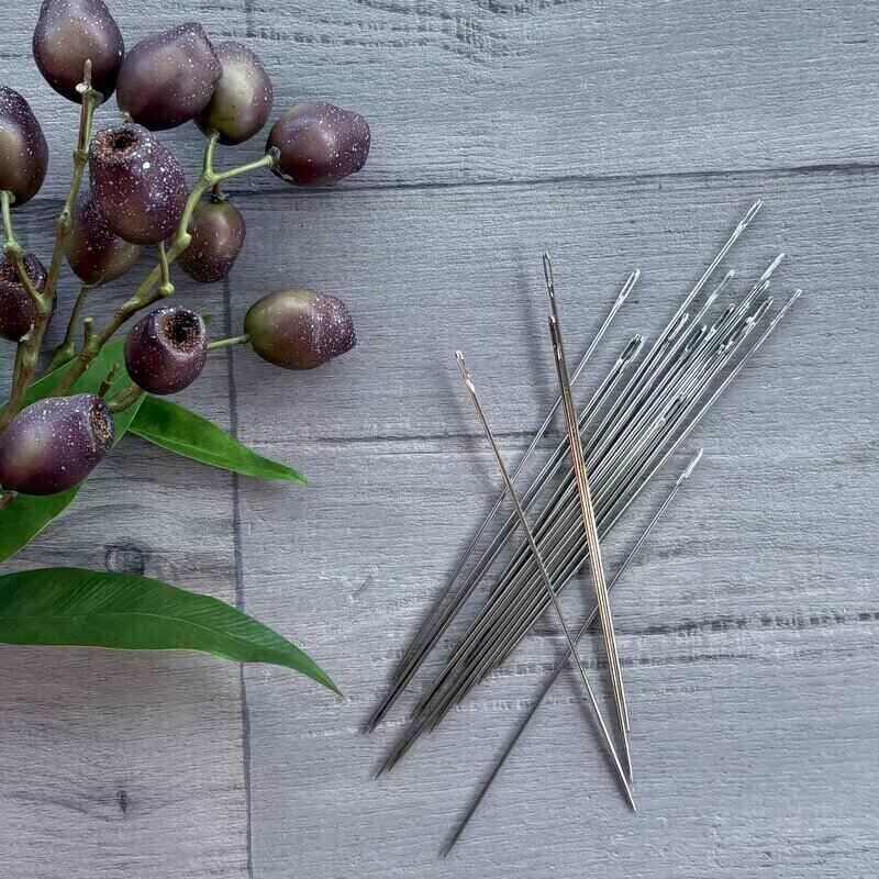 6" metal weaving needle centaur packaging