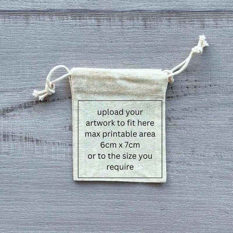 Small pouch with text of print size