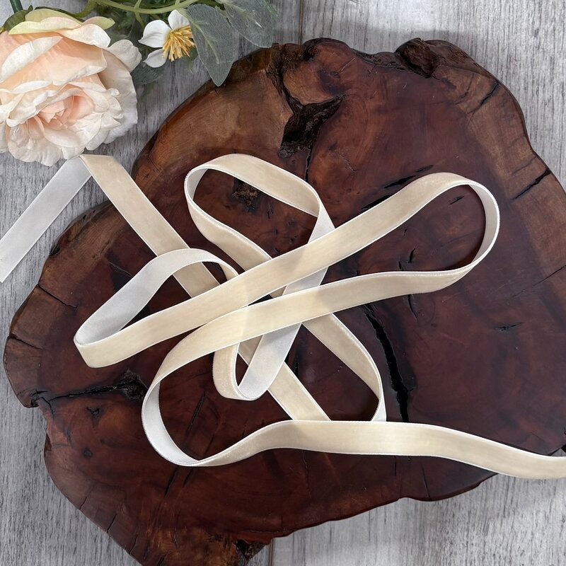 Premium Plush Velvet Ribbon Ivory 15mm x 20mt