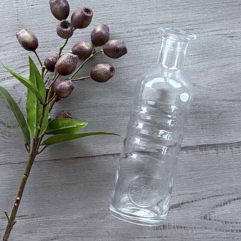 GLASS WATER BOTTLE .75 LITRE