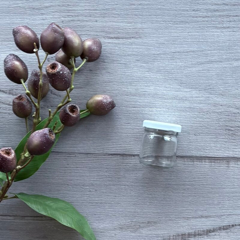 40ml clear glass jar with white metal lid