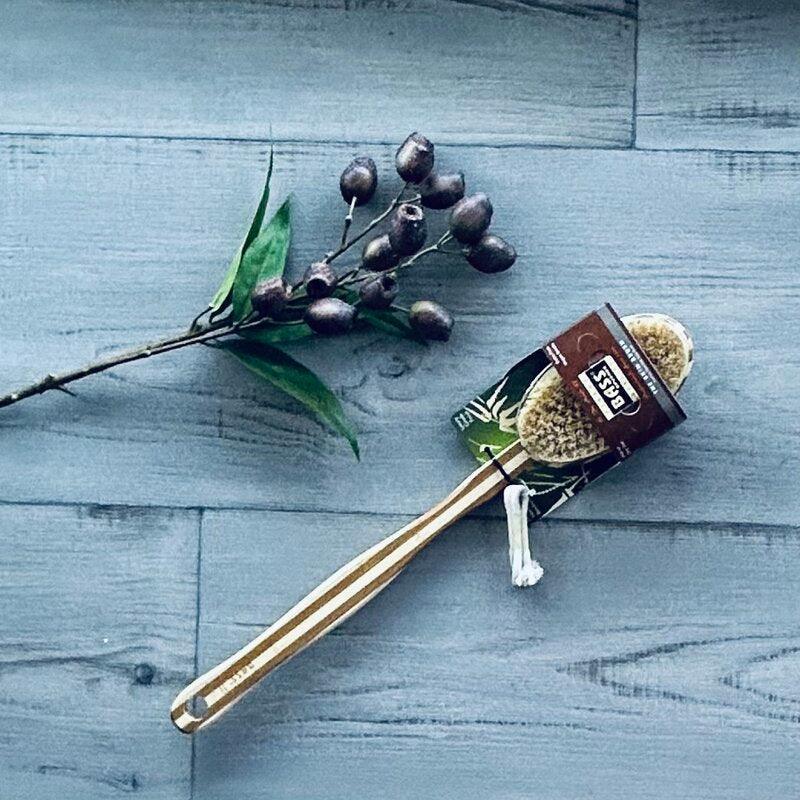 The Skin Brush with Bamboo Handle - centaur packaging