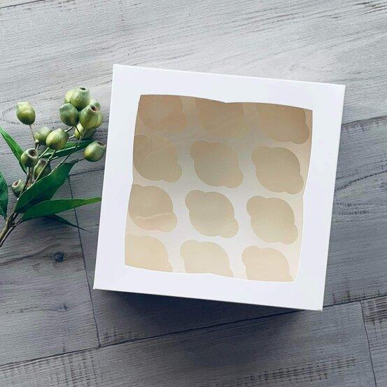 Cupcake Box with Window 12 Hole - Papyrus & Co - centaur packaging