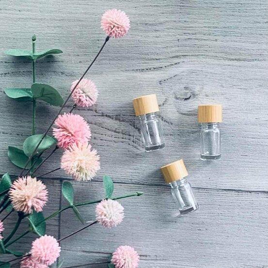 5ml Clear Glass Bottle with Bamboo Lid and Dripolator - centaur packaging