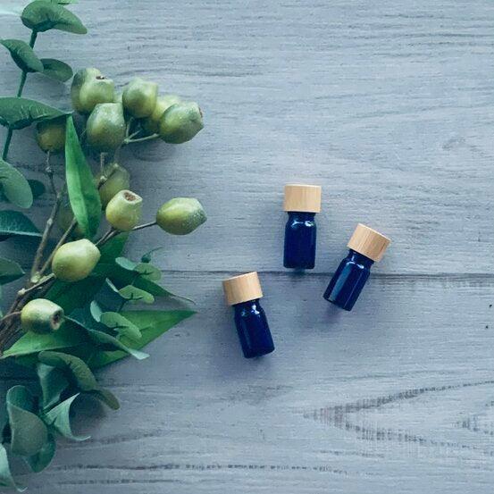 5ml Cobalt Blue Glass Bottle with Bamboo Lid and Dripolator - centaur packaging