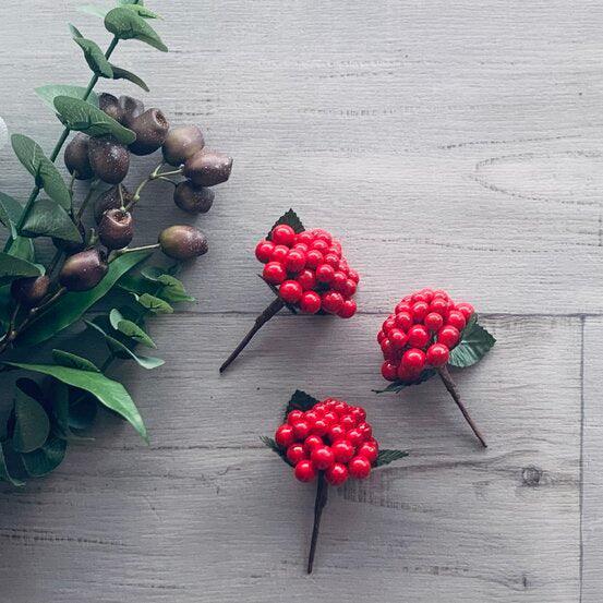 Christmas Berry Pick 12cm - Red - centaur packaging