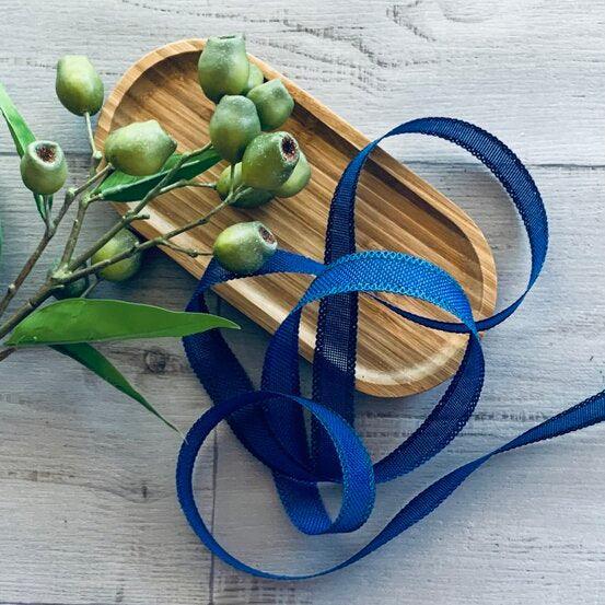 Faux Linen Ribbon with Scalloped Edge Navy 25mm x 10mt - centaur packaging