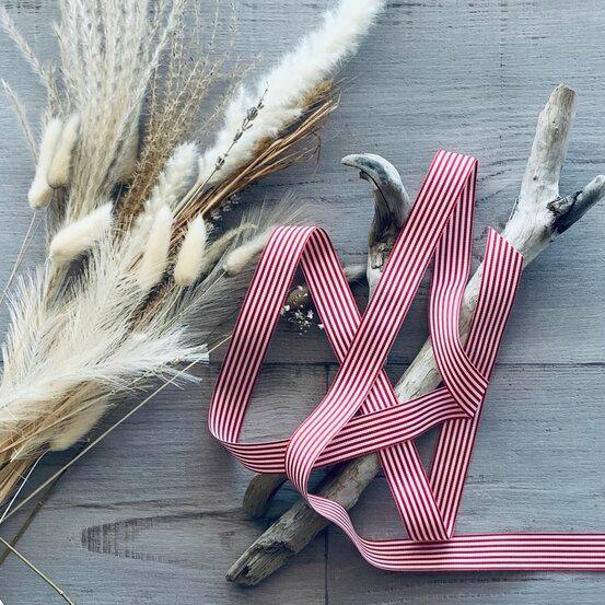 Grosgrain Fine Stripe 25mm x 20mt - Red - centaur packaging