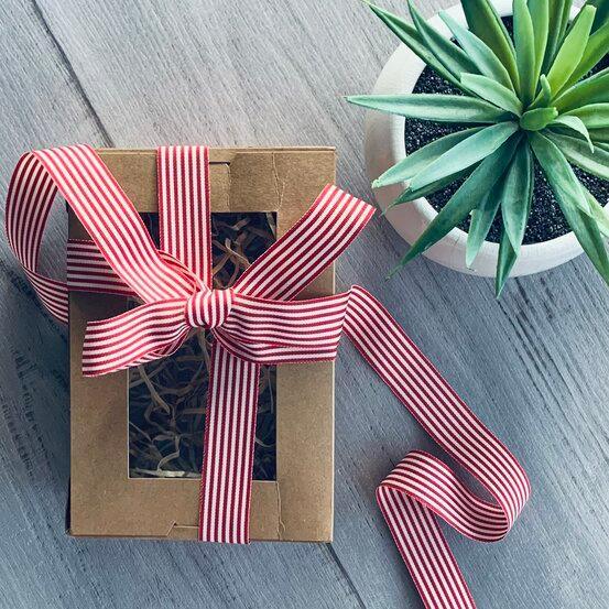 Grosgrain Fine Stripe 25mm x 20mt - Red - centaur packaging