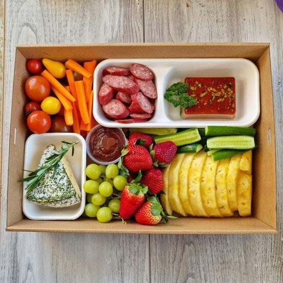 Hamper Gift Box Medium Kraft With Clear Lid - centaur packaging