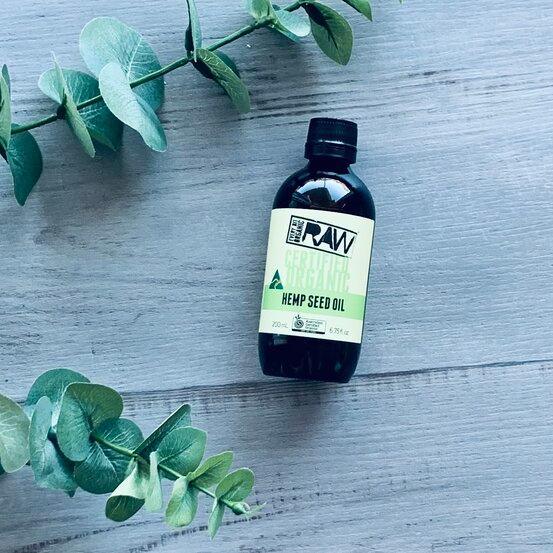 Hemp Seed Oil- 200ml - in glass bottle - centaur packaging