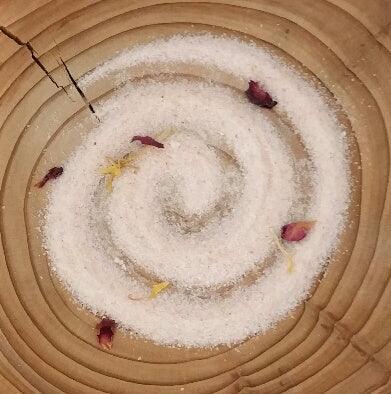 Himalayan Pink Salt -Fine 1kg - displayed on wood board centaur packaging