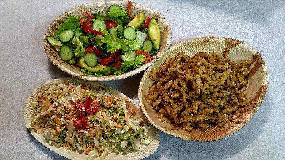 Oval Palm Leaf Deep Serving Bowl - centaur packaging