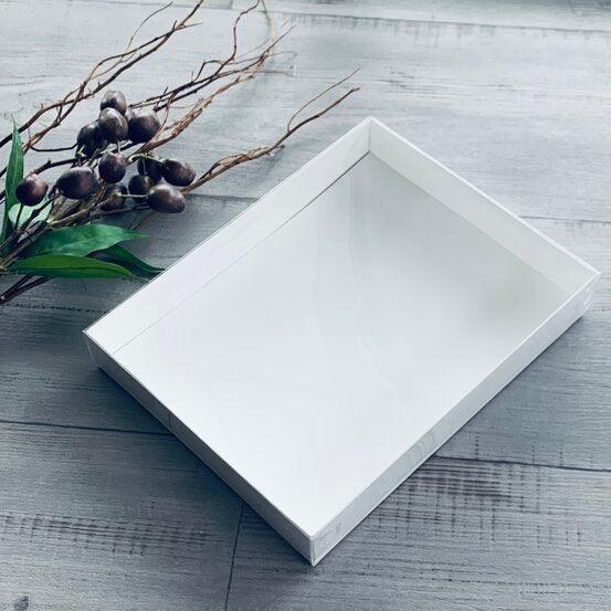 Slim Lined Hamper Extra Large with Clear Lid - White 32cm x 25cm x 5cm - centaur packaging