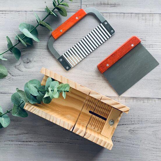 Soap Cutter with 2 Blades - centaur packaging