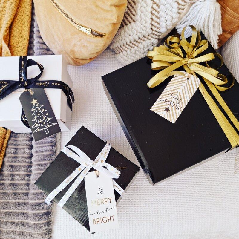 Black and White Gift Boxes - centaur packaging