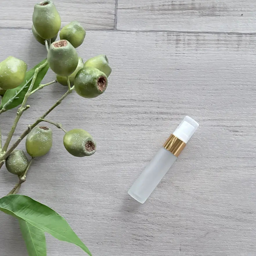 10ml Frosted Glass Bottle with Gold Mister