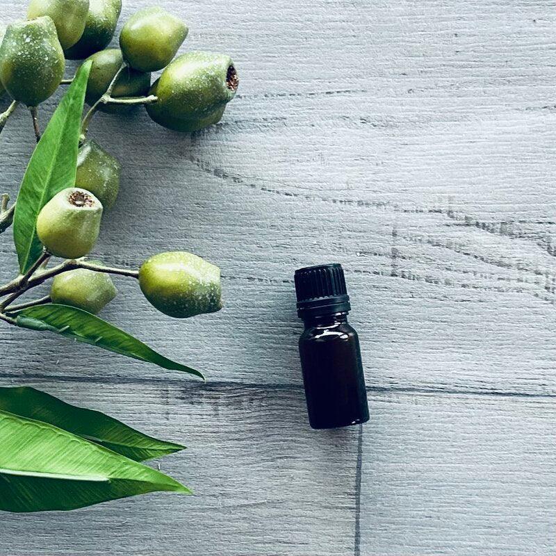 10ml amber bottle with black dripolator