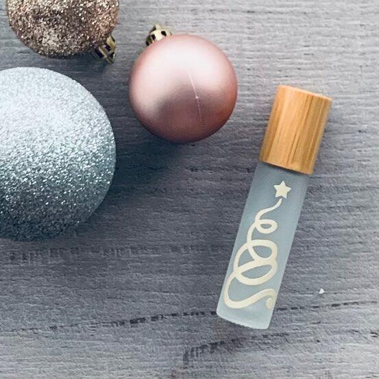 10ml Christmas Tree Roller with Bamboo Lid - Cream - centaur packaging