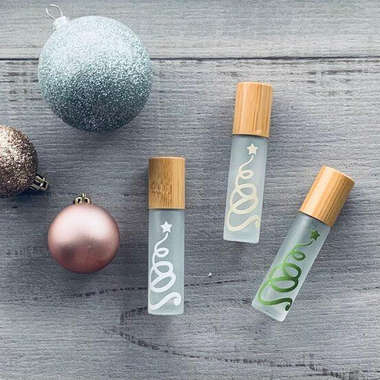 10ml Christmas Tree Roller with Bamboo Lid - White - centaur packaging