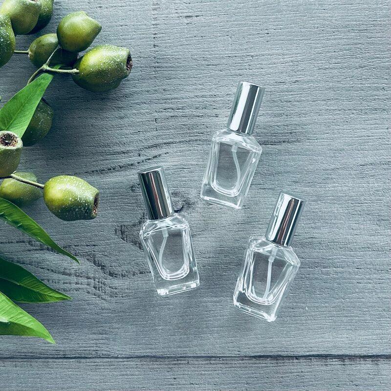 10ml Oslo Glass Bottle with silver mister - centaur packaging