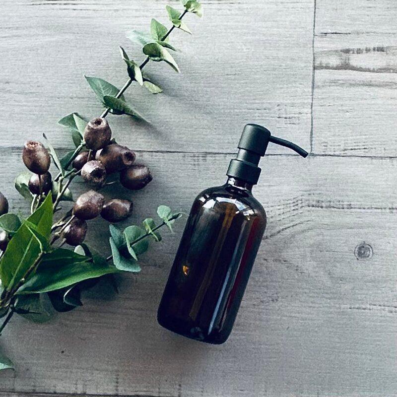 500ml Amber Glass Bottle with Black Stainless Steel Pump - Centaur Packaging